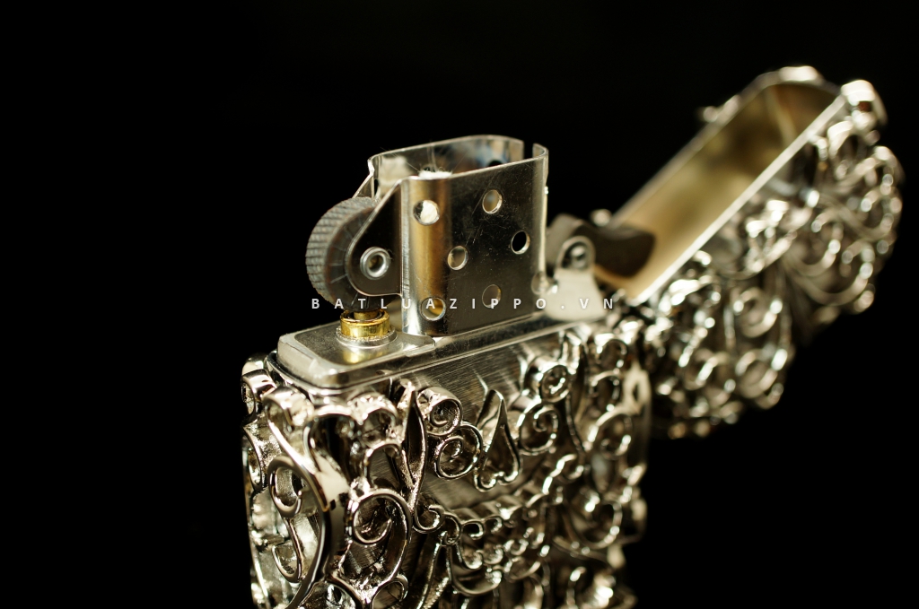 Bật lửa zippo chính hãng áo giáp bạc rỗng Skull Jacket Skull Thanatos
