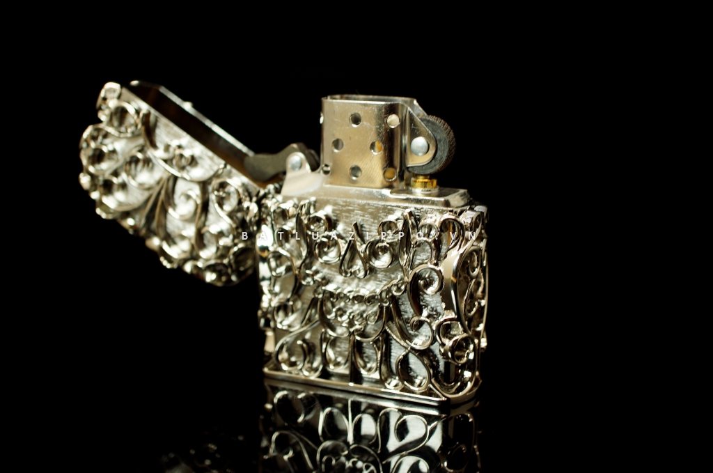 Bật lửa zippo chính hãng áo giáp bạc rỗng Skull Jacket Skull Thanatos