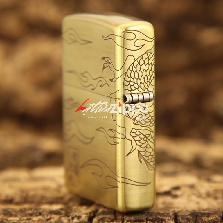 Bật lửa Zippo chính hãng khắc rồng quấn quanh dũng mãnh