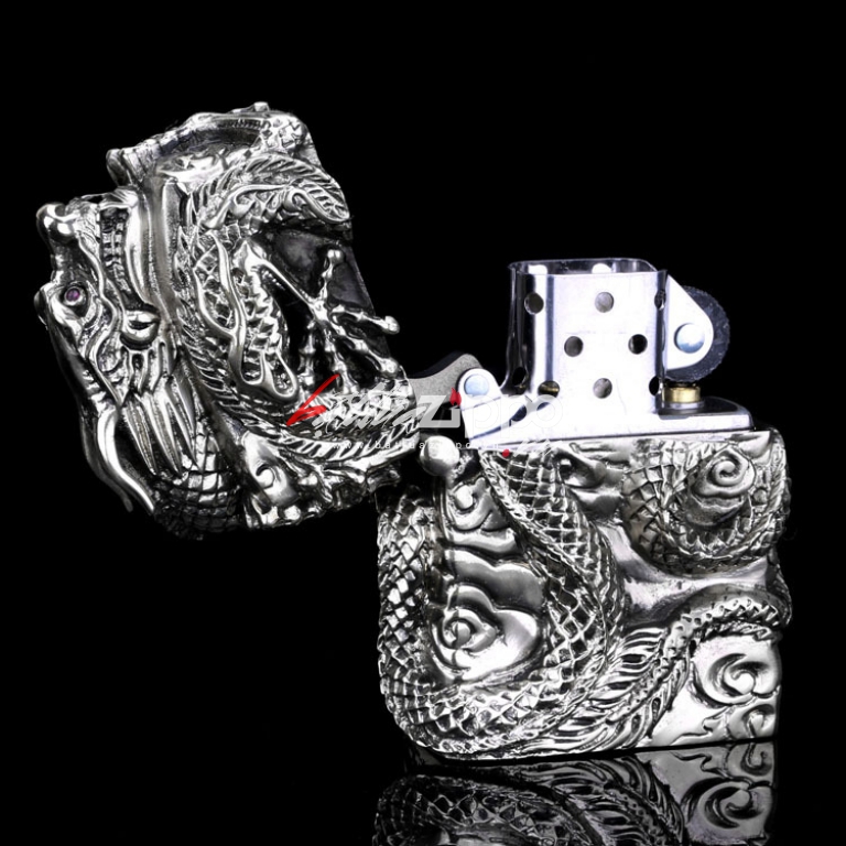 Bật lửa Zippo chính hãng Rồng quấn quanh mắt ngọc tím tinh xảo