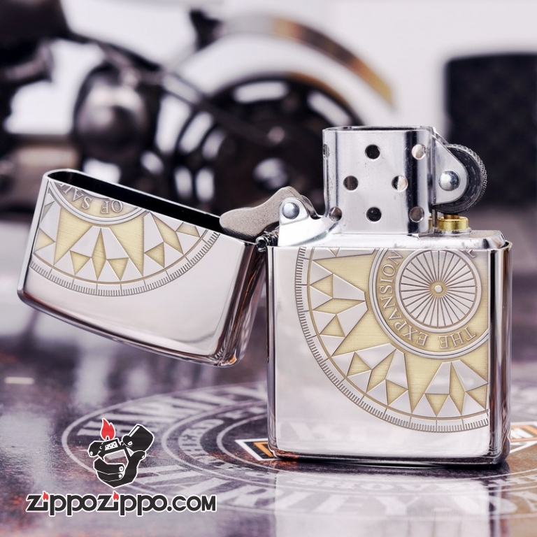 Zippo 250Hai mầu bạc vàng khắc hình la bàn