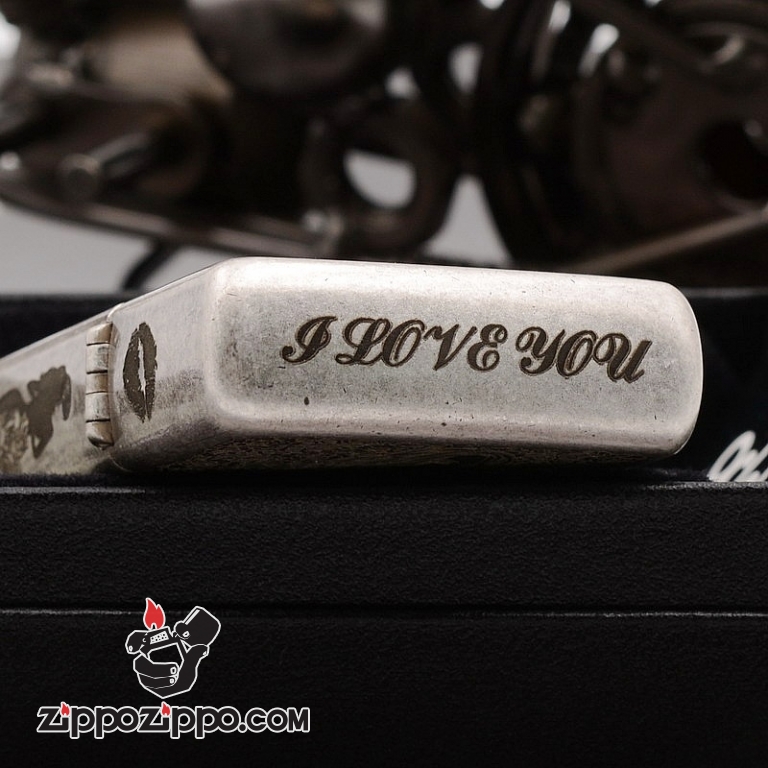 Zippo 121FB Bạc Cổ Khắc Hình Cô Gái Sexy