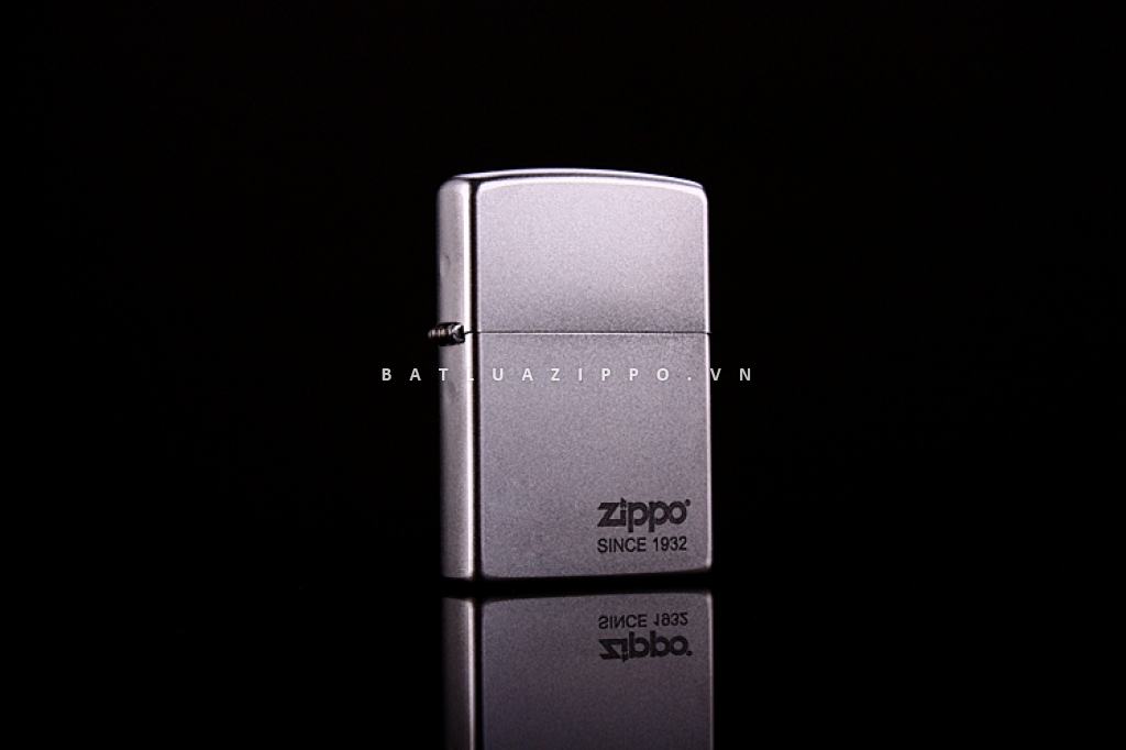 Bật Lửa Zippo Mạ Chrome Ánh Satin - Logo Zippo SKU 205ZL – Zippo Satin Chrome Zippo Logo