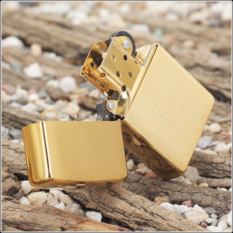 Bật Lửa Zippo Đồng Vàng Vân Xước Ngang - SKU 204B – Zippo Brushed Brass