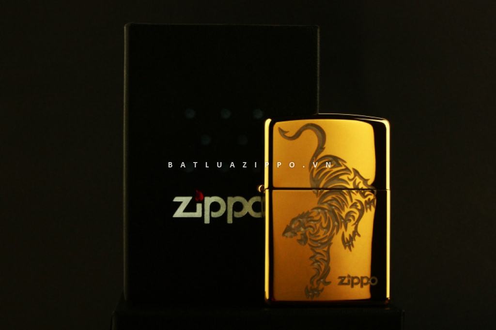 Bật lửa Zippo chính hãng vàng ìn hình hổ
