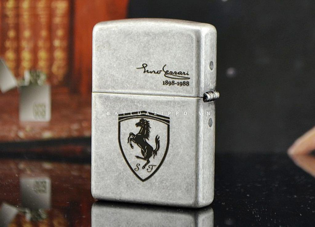 Bật lửa Zippo chĩnh hãng bạc cổ khắc Ferrari