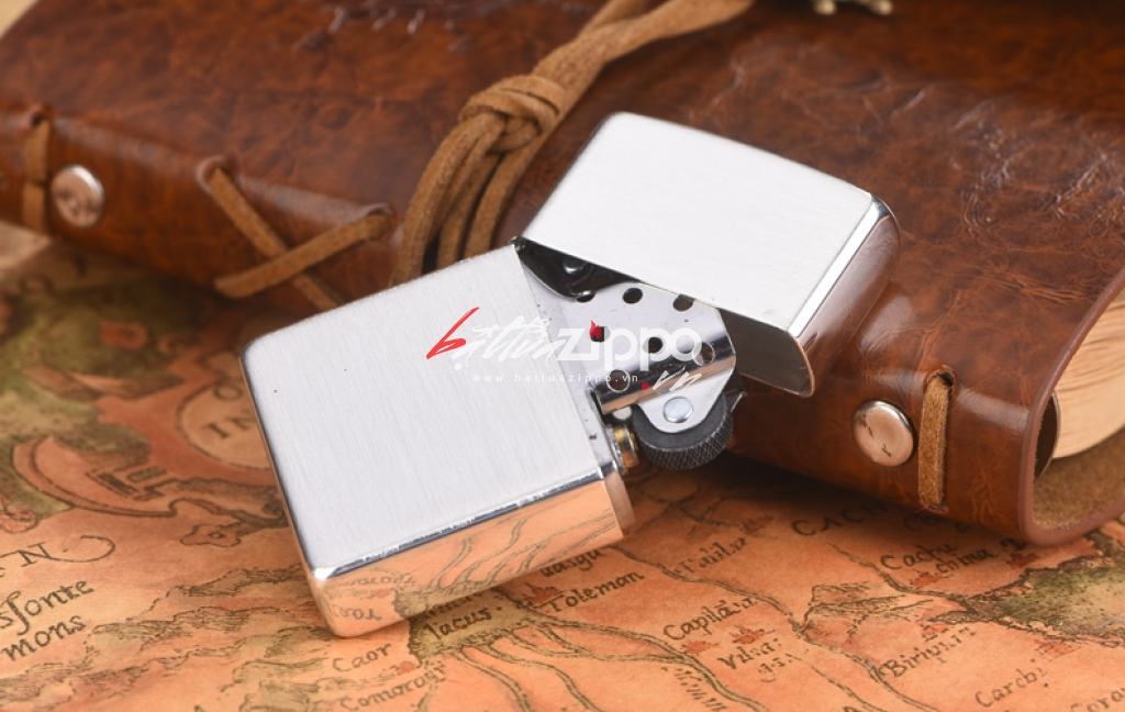Zippo 27 - Bật lửa Zippo chính hãng USA bạc nguyên khối hoa văn xước vỏ dày