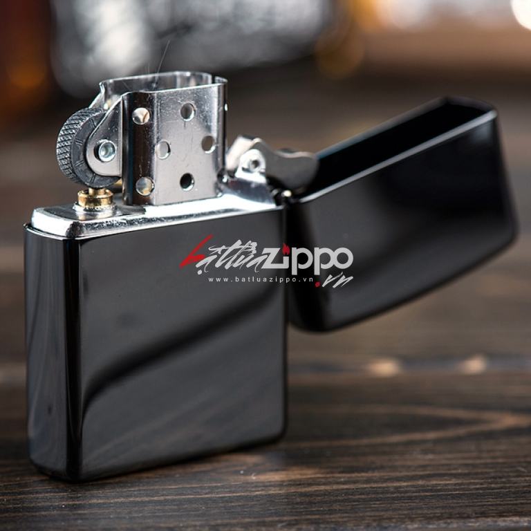Bật Lửa Zippo Phủ Bóng Màu Đen Mun - Logo Zippo SKU 24756ZL – Zippo Ebony with Zippo Logo