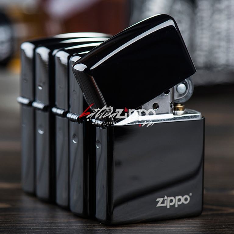 Bật Lửa Zippo Phủ Bóng Màu Đen Mun - Logo Zippo SKU 24756ZL – Zippo Ebony with Zippo Logo