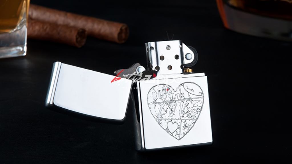 Bật lửa zippo chính hãng khắc trái tim Love