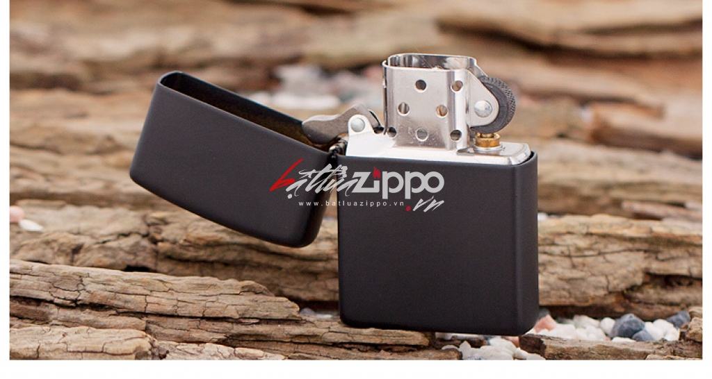 Bật Lửa Zippo Sơn Tĩnh Điện Màu Đen- SKU 218 – Zippo Black Matte