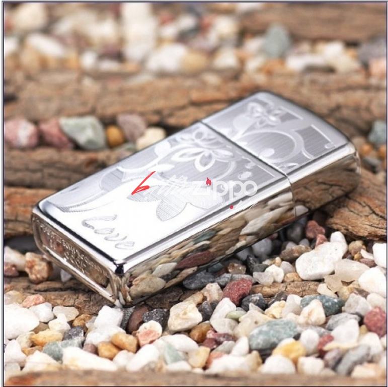 Bật lưa zippo chính hãng khắc khao văn Love Flower