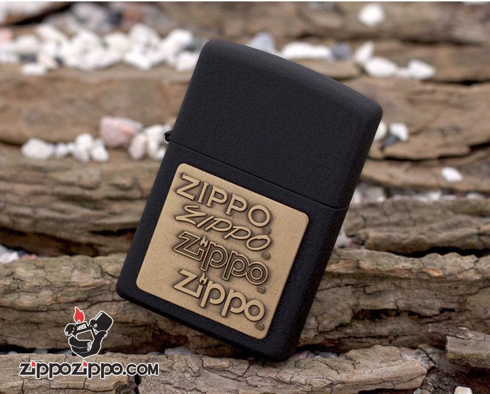 Bật Lửa Zippo Sơn Màu Đen Nhám Emblem Chữ Zippo Vàng - Logo Zippo SKU 362 – Zippo Brass Emblem Black Crackle