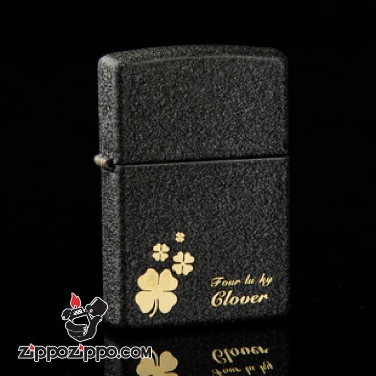 Bật lửa Zippo đen nứt cỏ 4 lá Glover