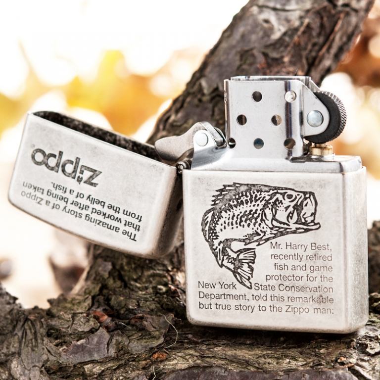Bật lửa Zippo phiên bản bạc cổ khắc hình cá