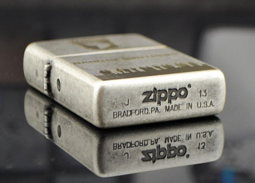 Bật lửa Zippo phiên bản Antique Bạc Band of Brothers