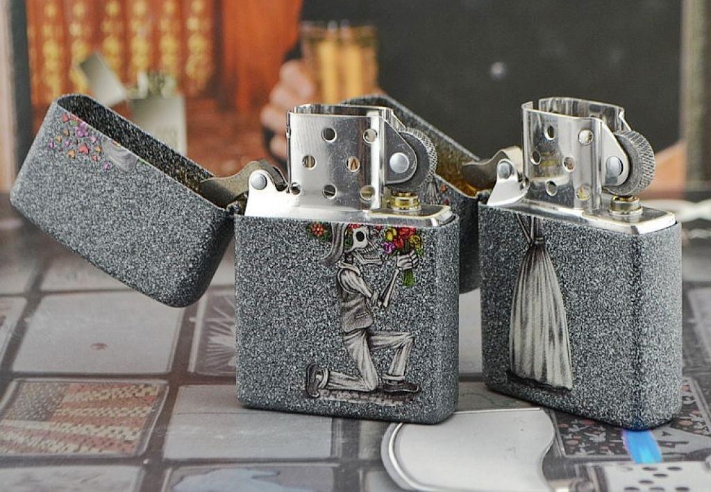Bật lửa Zippo phiên bản Couple Love Machine 2016