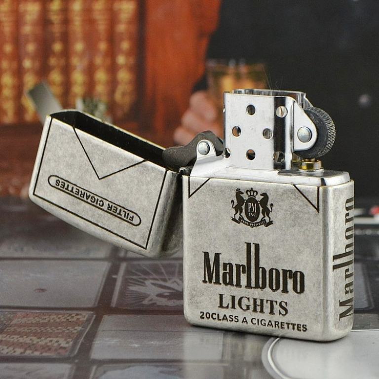 Bật lửa Zippo cổ bạc phiên bản Marlboro Light