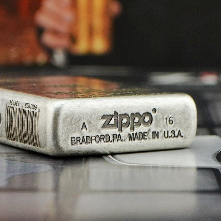 Bật lửa Zippo cổ bạc phiên bản Marlboro Light