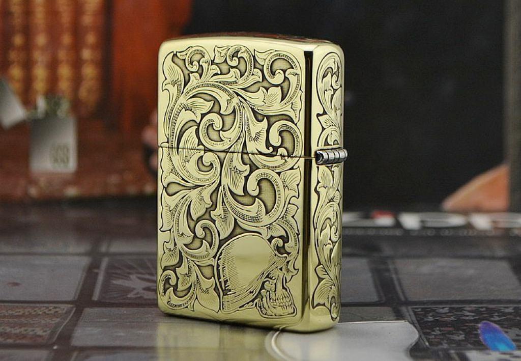 Bật lửa Zippo chính hãng đồng khắc họa tiết cô gái armor