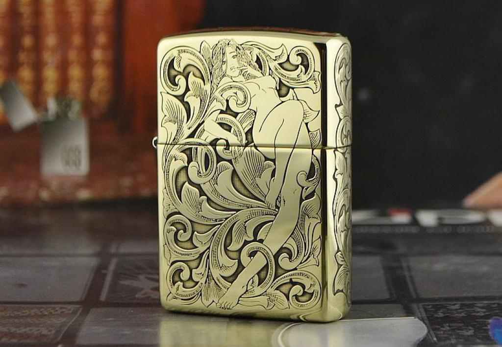 Bật lửa Zippo chính hãng đồng khắc họa tiết cô gái armor