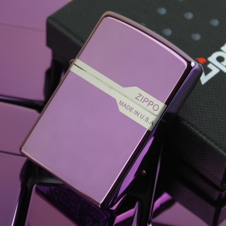 Bật Lửa Zippo Phủ Bóng Màu Tím - SKU 24747 – Zippo High Polish Purple