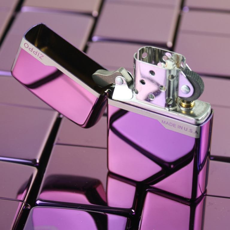 Bật Lửa Zippo Phủ Bóng Màu Tím - SKU 24747 – Zippo High Polish Purple