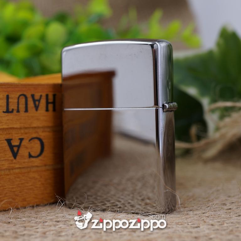 Bật lửa zippo mầu bạc khắc rồng sang trọng