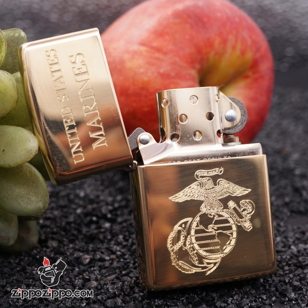 Zippo khắc logo Marinnes vỏ đồng nguyên chất