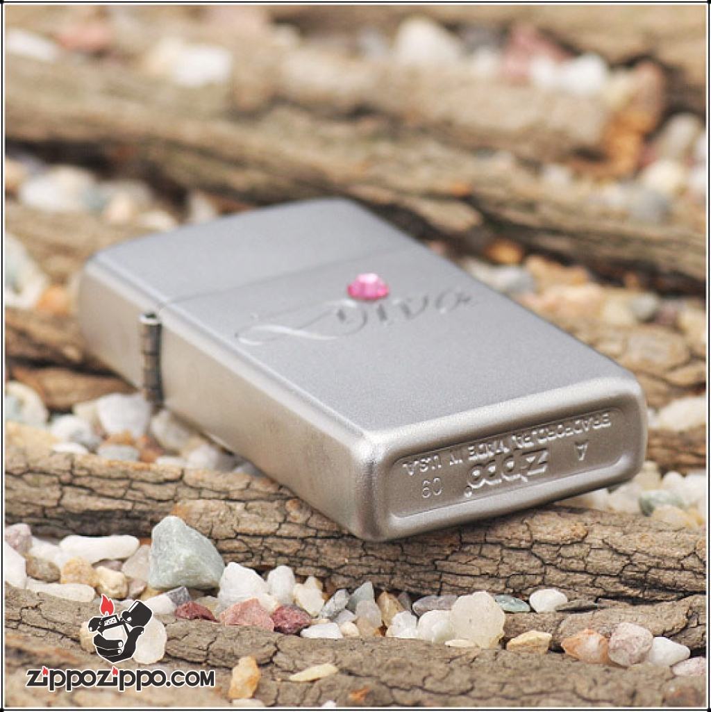 Bật Lửa Zippo Bản Nhỏ Nhám Satin Chữ Diva - SKU 24573 – Zippo Slim Diva Silver Style