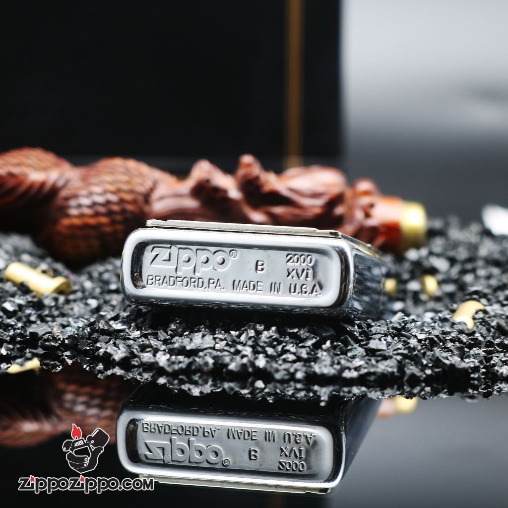 Bật Lửa Zippo Cổ Bóng trắng nổi ô sọc XVI ( 2000 )