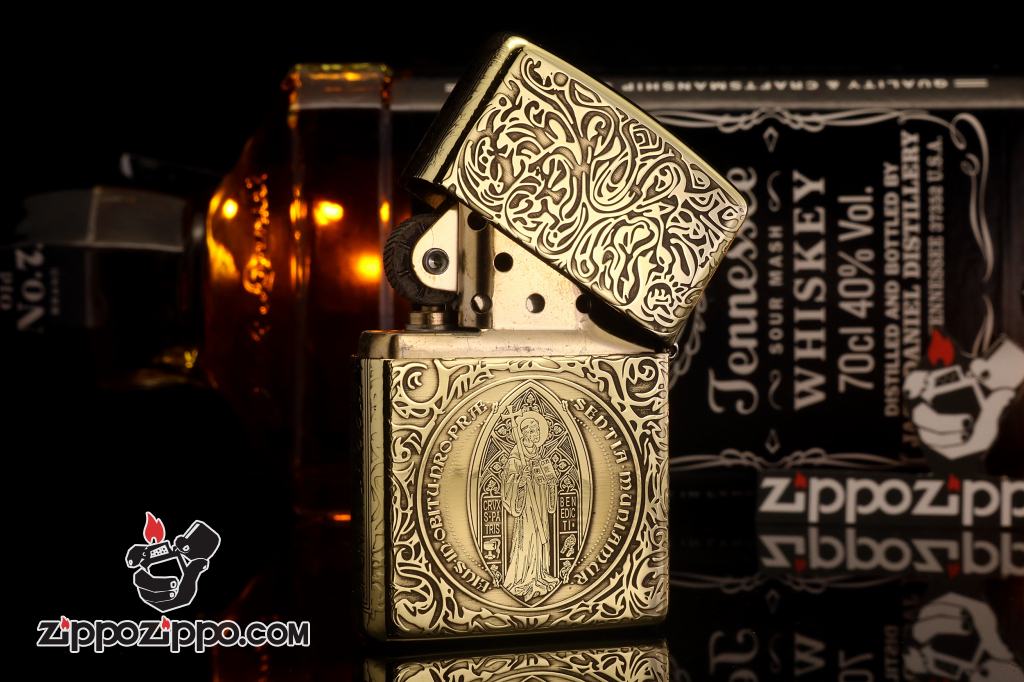 Zippo Chính Hãng Đồng Khăc Nổi Constantine Phiên Bản 254B