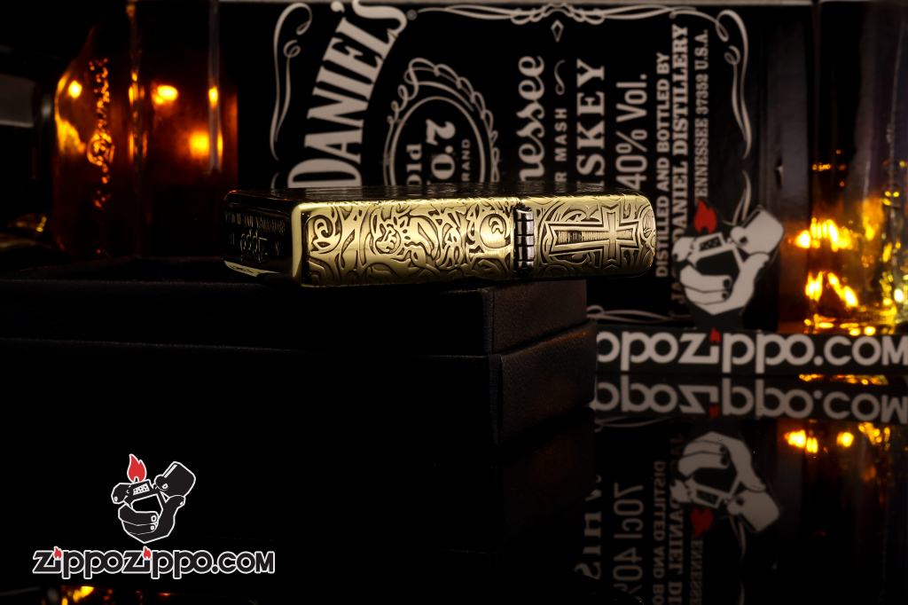 Zippo Chính Hãng Đồng Khăc Nổi Constantine Phiên Bản 254B