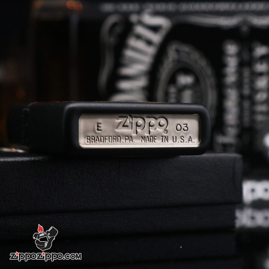 Zippo matte black sx năm 2003 huy hiệu cảnh sát New York