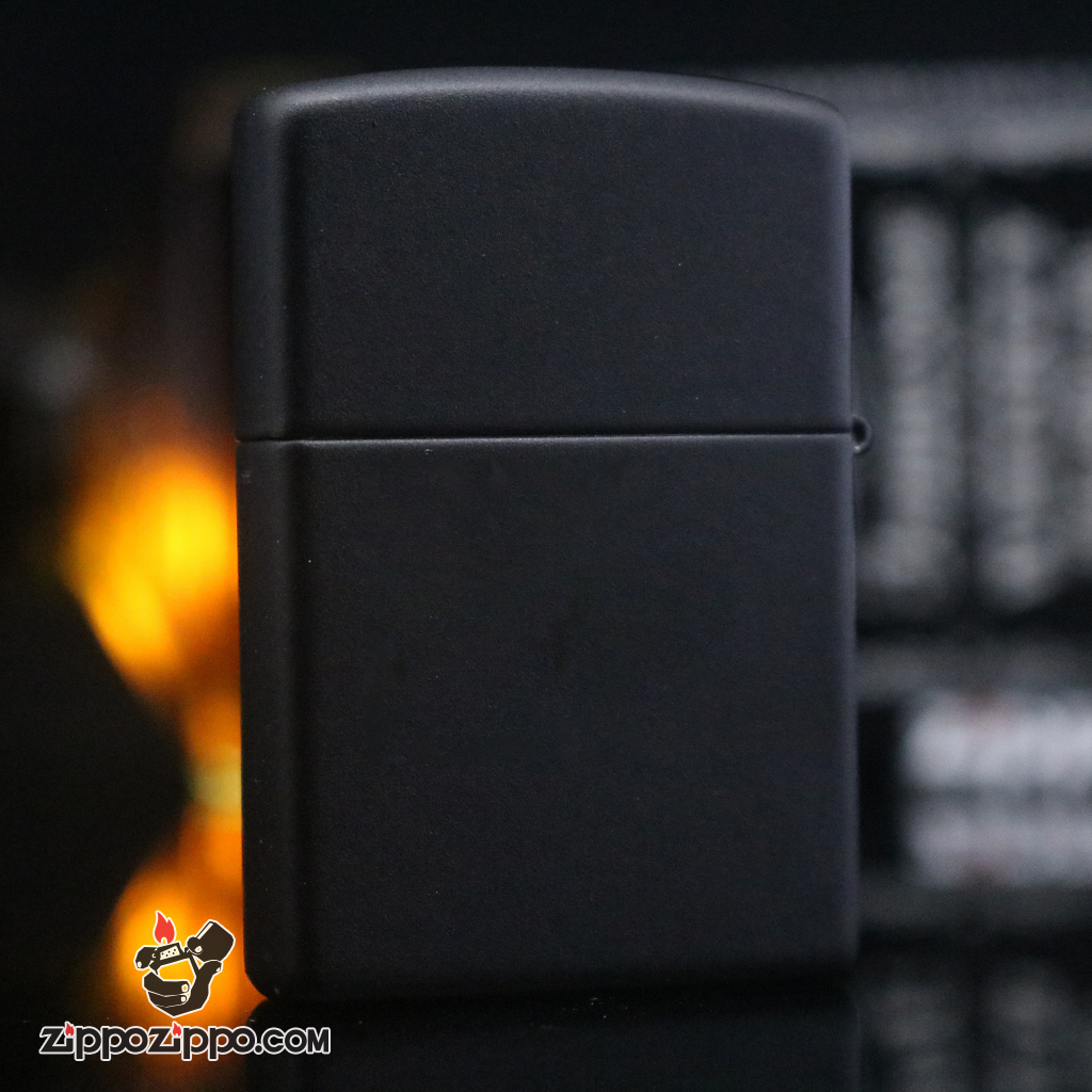 Zippo đời la mã sản xuất năm 1998 hình la bàn