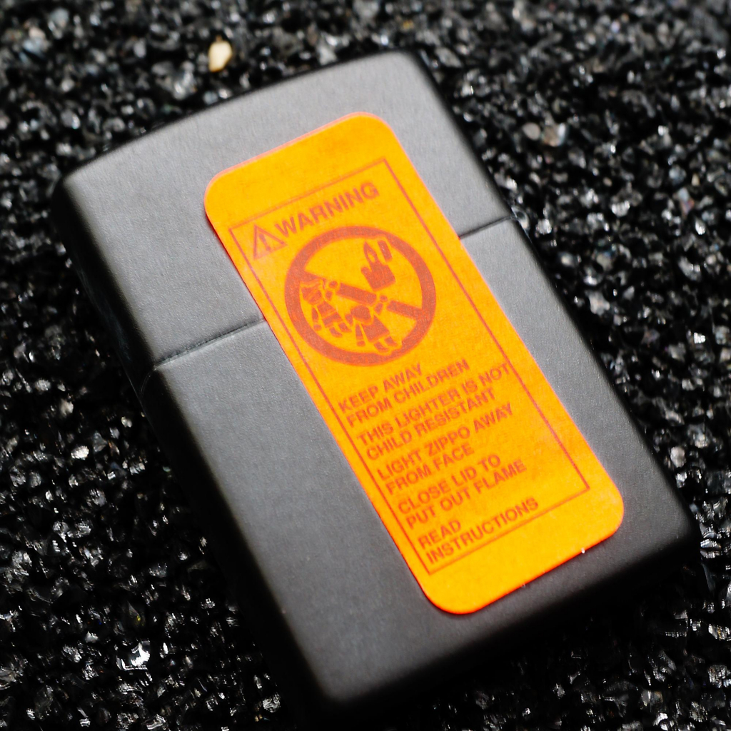 Zippo đời la mã sản xuất 1998 JOYA DE NICARAGUA