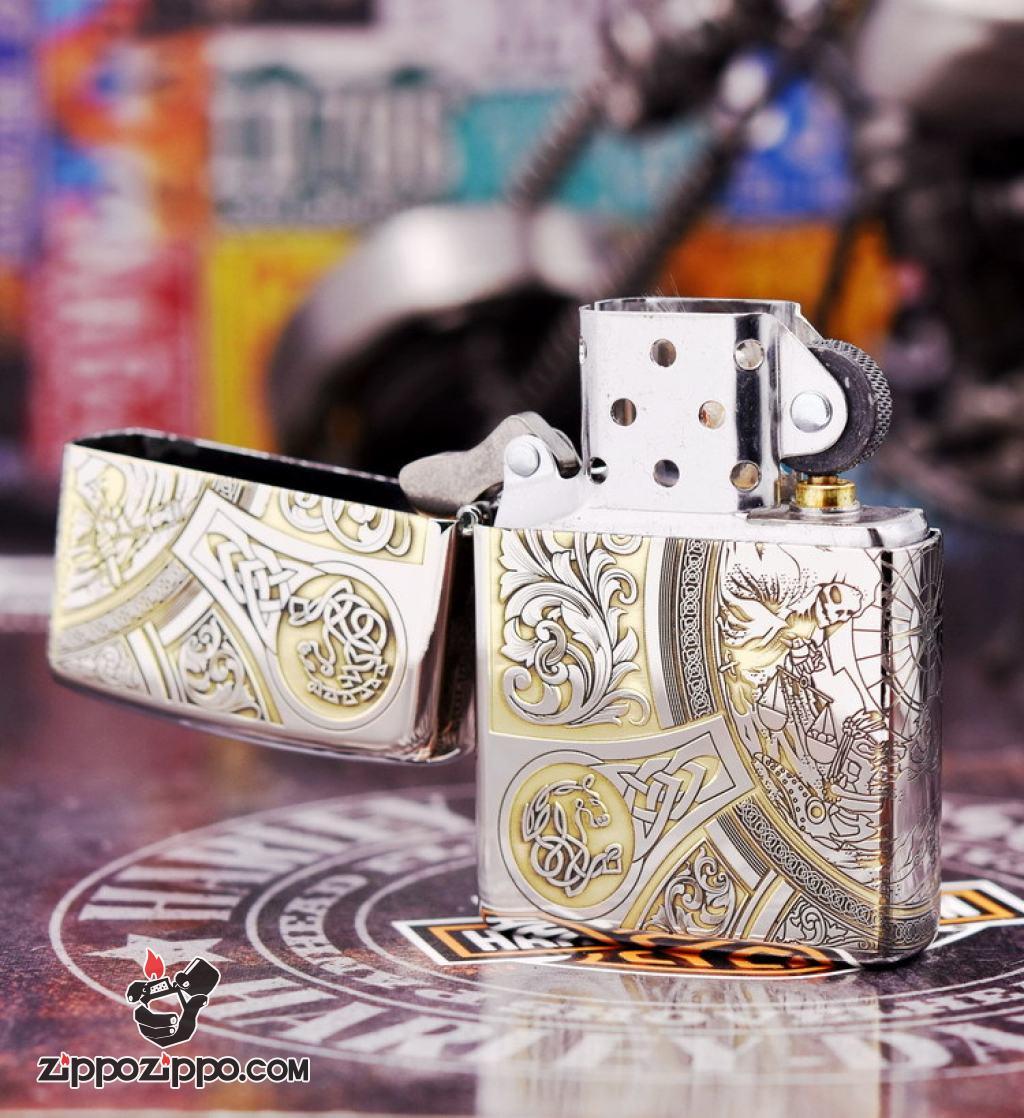 Bật Lửa Zippo phiên bản Chrome chạm khắc Apocalypse bốn hiệp sĩ