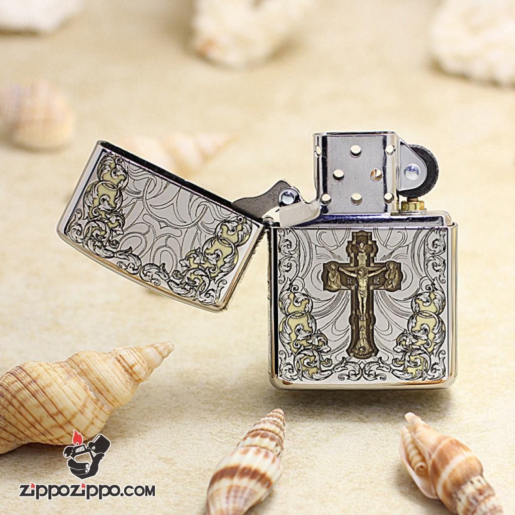 Bật Lửa Zippo Khắc Chữ Thập Và Kinh Thánh Màu Bạc