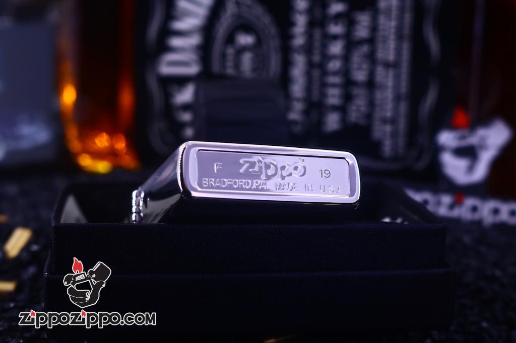 Bật Lửa Zippo Khắc Bông Tuyết Khảm Trai Xung Quanh