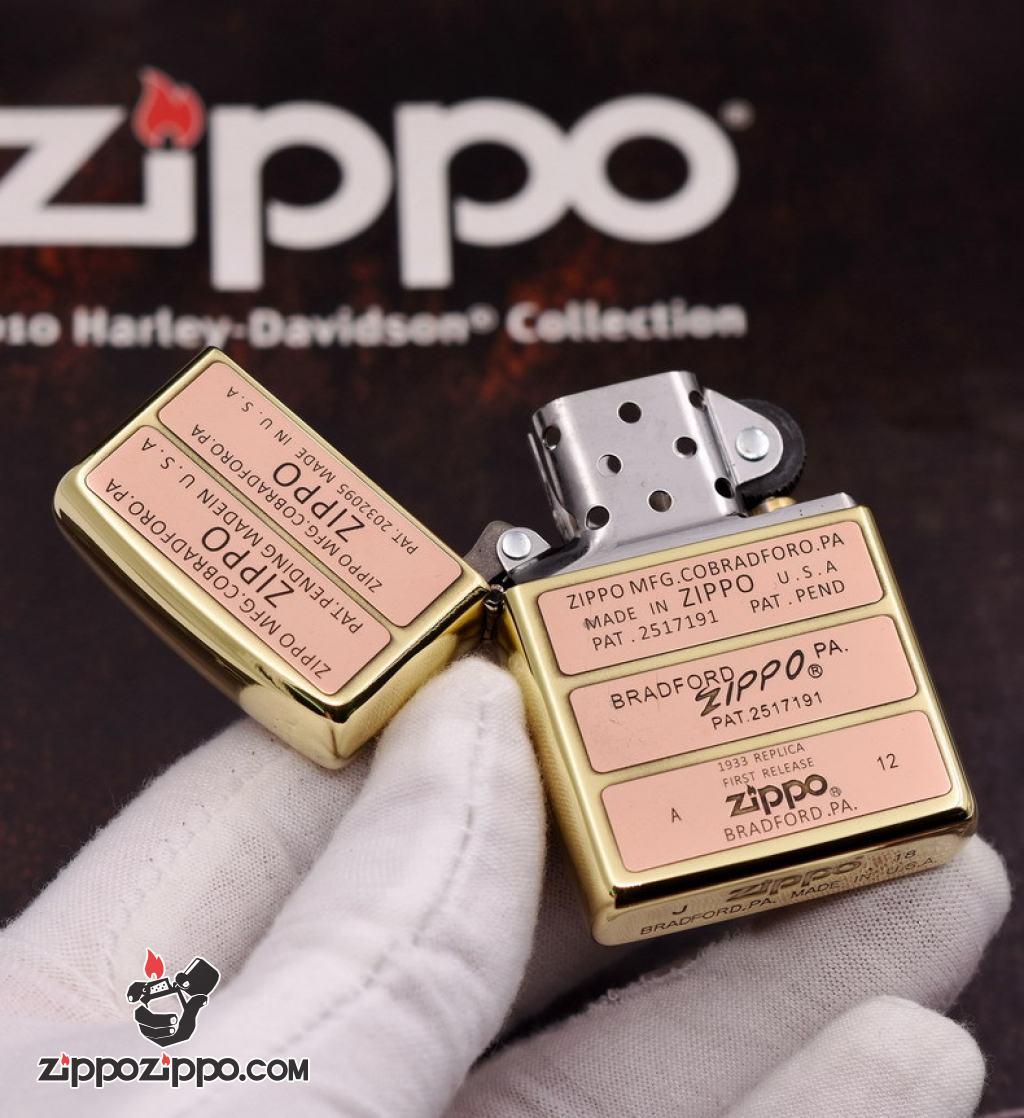 Bật lửa Zippo đồng khối khắc 12 mộc đáy zippo qua các thời kỳ Bản Hai Màu