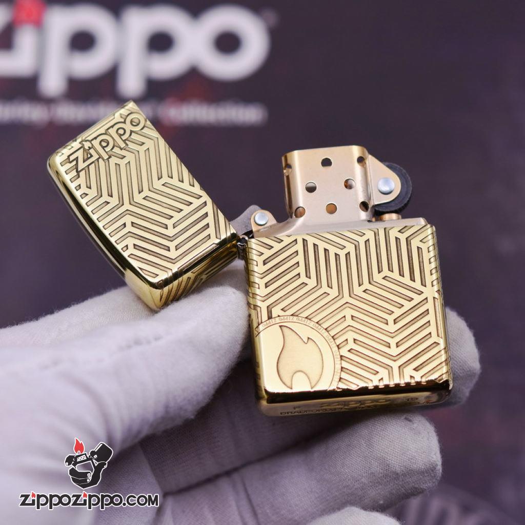 Bật Lửa Zippo Chạm Khắc Họa Tiết Ngọn Lửa Cổ Điển