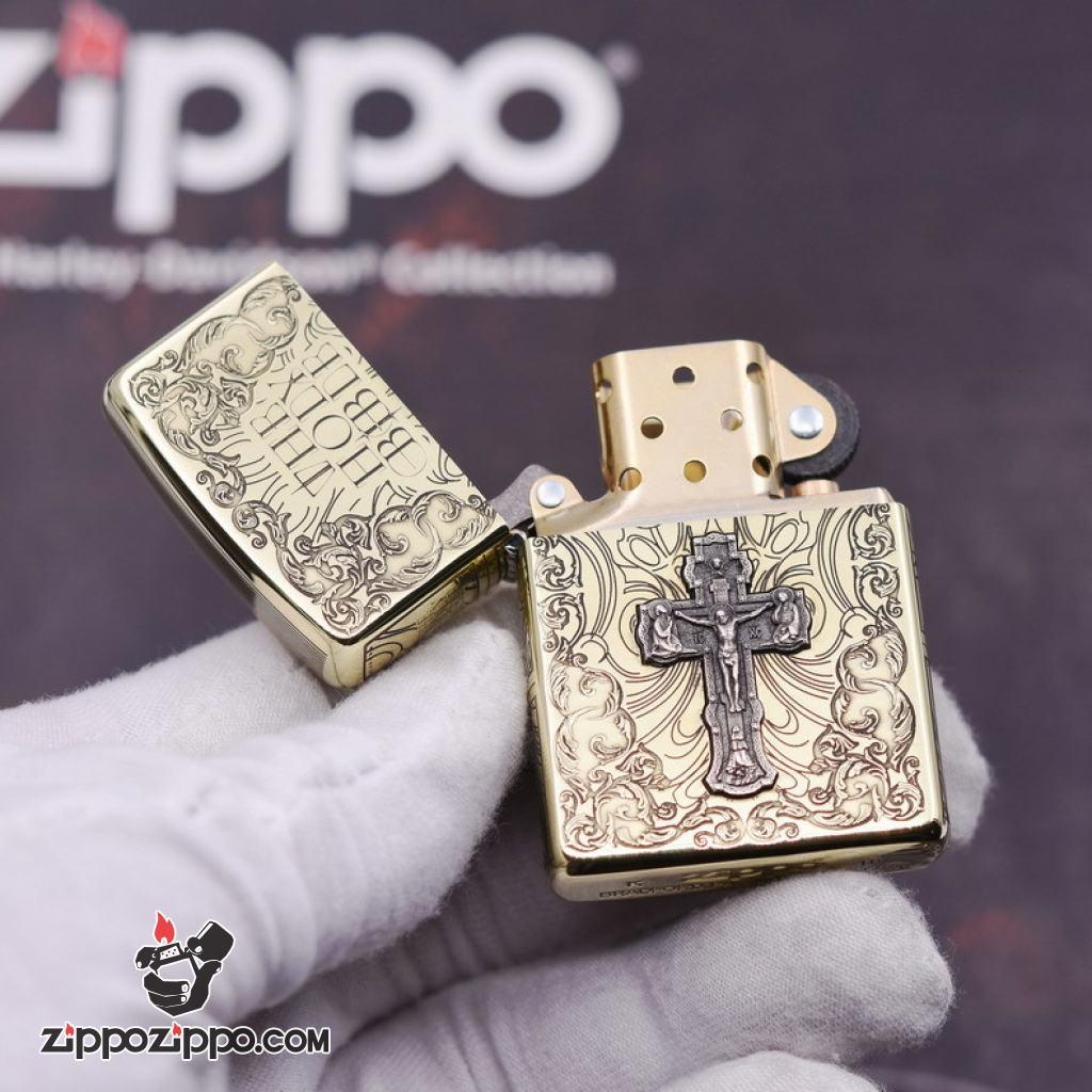 Bật Lửa Zippo Khắc Chữ Thập Và Kinh Thánh Màu Vàng Bản Ốp Nổi Bản Amor