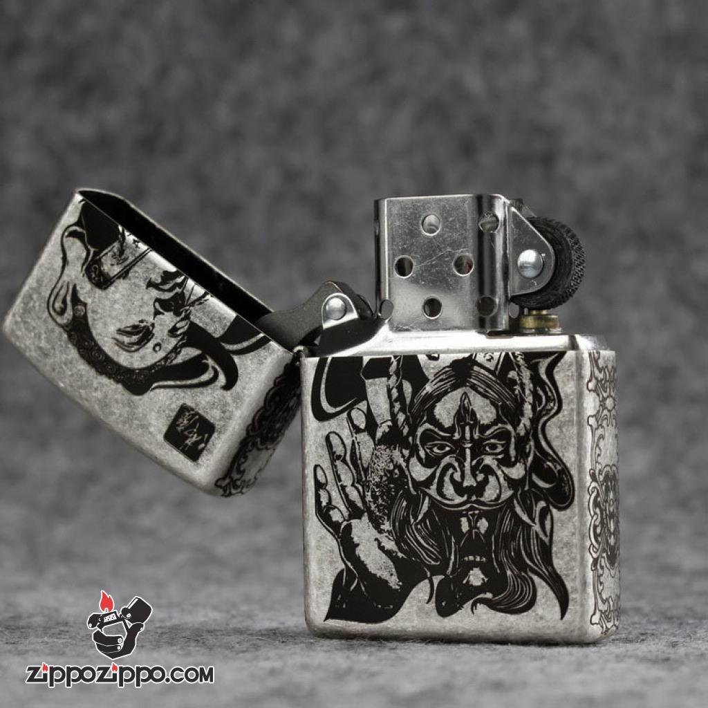 Bật lửa Zippo Chính Hãng Khắc Đức Phật Và Ác Quỷ Bản Mạ Antique Silver