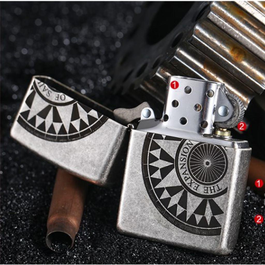 Bật Lửa Zippo Chính Hãng Khắc Bản Đồ Và La Bàn Mạ Antique Silver
