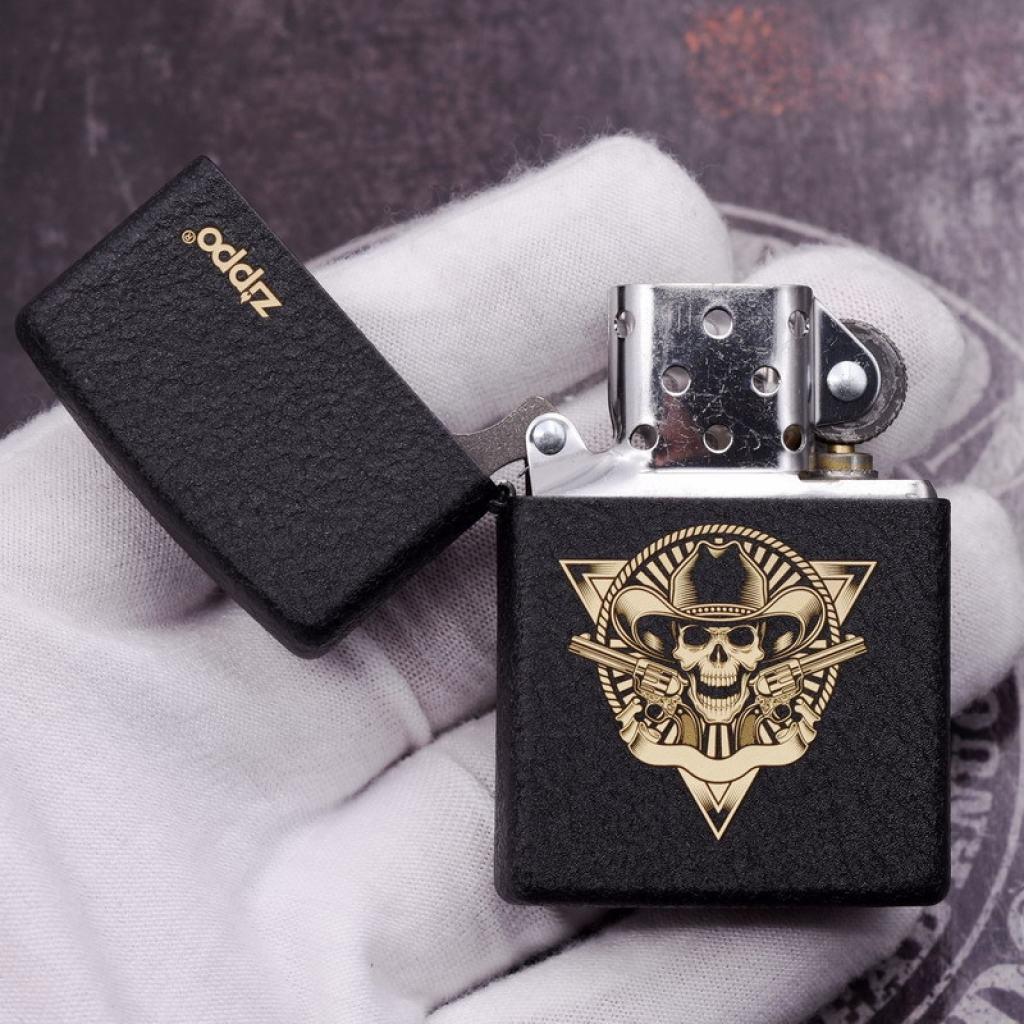 Bật Lửa Zippo Đen Nhám Khắc Huy Hiệu Ma Tốc Độ