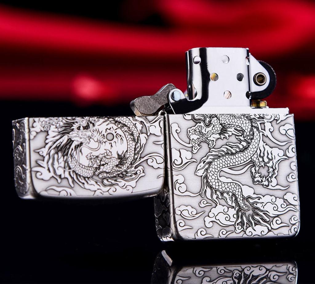 Bật Lửa Zippo Bạc Nguyên Khối Cao Cấp Khắc Rồng Nhả Ngọc Phiên Bản 1941