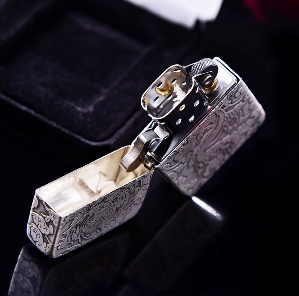 Bật Lửa Zippo Bạc Nguyên Khối Cao Cấp Khắc Rồng Nhả Ngọc Phiên Bản 1941