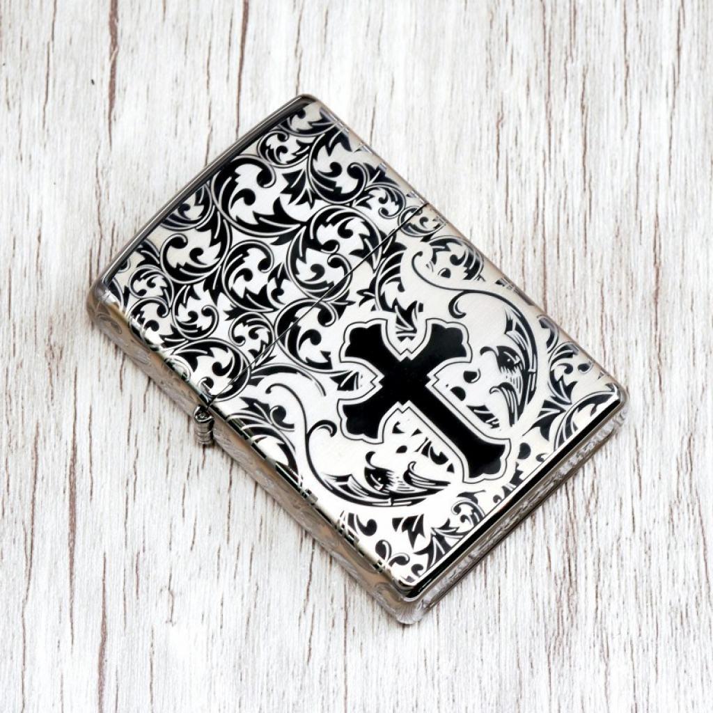 Bật Lửa Zippo Chính Hãng Khắc Hoa Văn Thánh Giá Đen Bóng