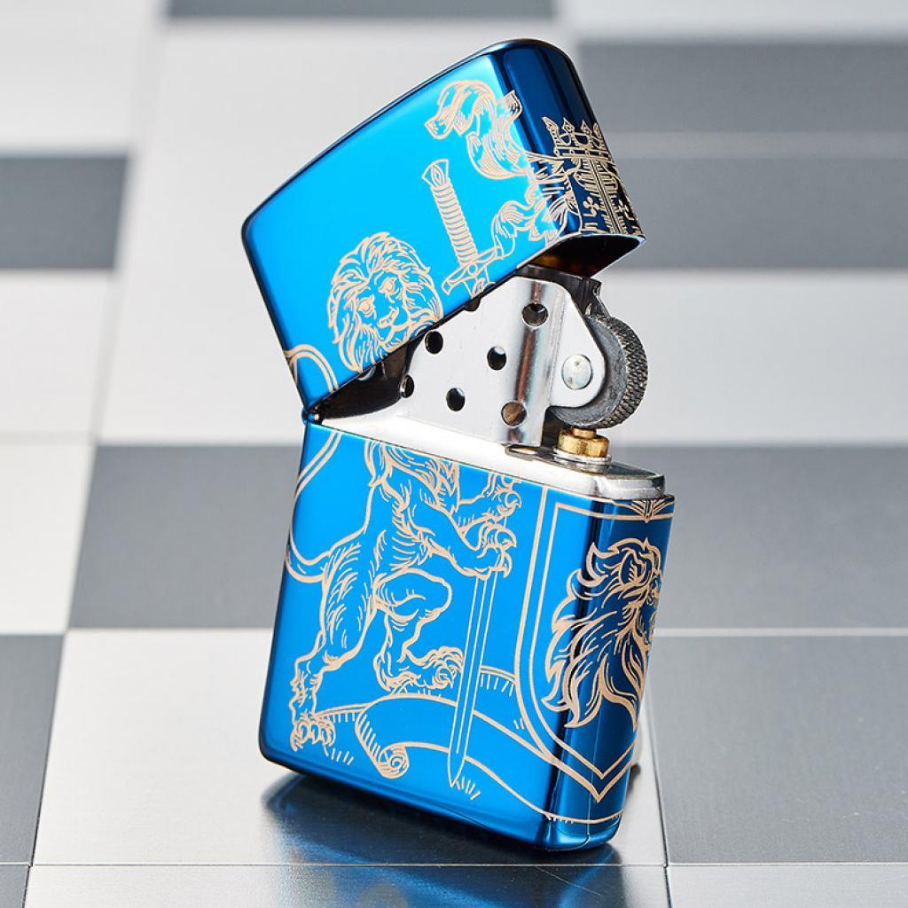 Bật Lửa Zippo Xanh Dương Khắc Biểu Tượng Sư Tử Trung Cổ