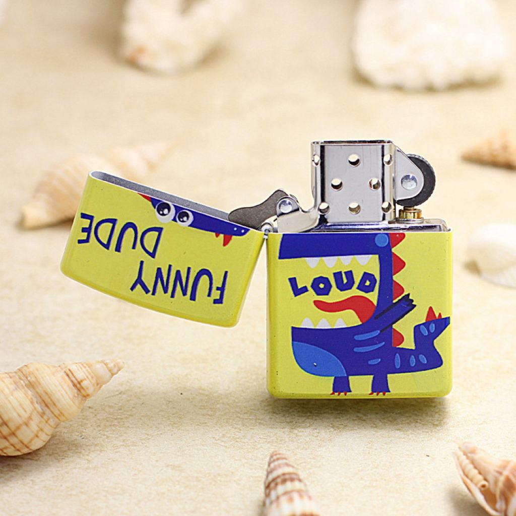Bật Lửa Zippo Chính Hãng In Màu Chú Khủng Long Ngỗ Nghĩnh Funny Dudu
